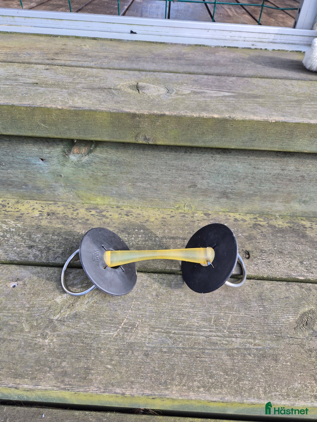 Bett hästutrustning till salu: Novabett i Dingle - Annons 1