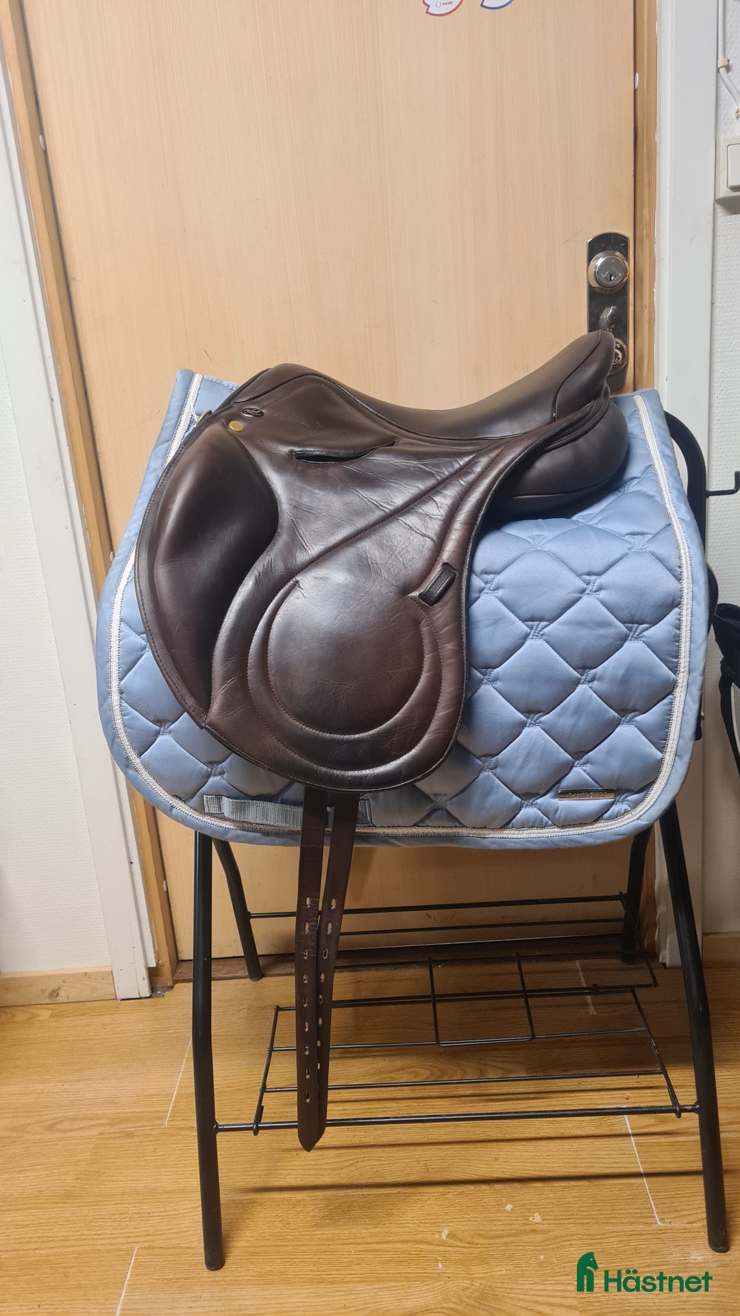 Sadlar hästutrustning till salu: Affectum Invisible i Hamneda - Annons 1