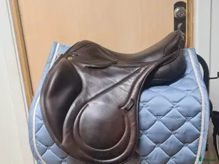 Sadlar hästutrustning Affectum Invisible i Hamneda - Annons 5