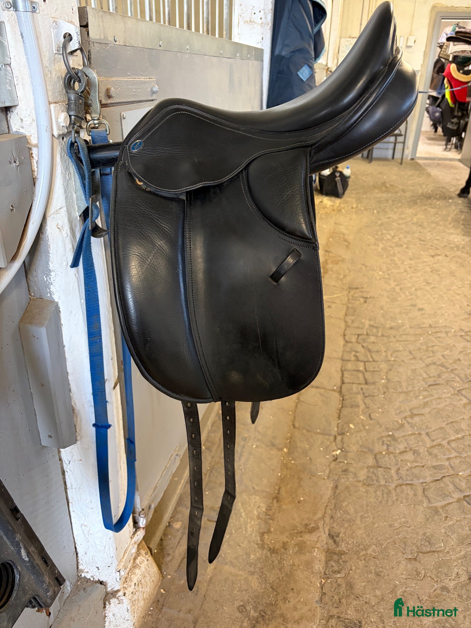 Sadlar hästutrustning Lippo Maranello dressyrsadel fint skick - 15,5”–MW - Annons 8