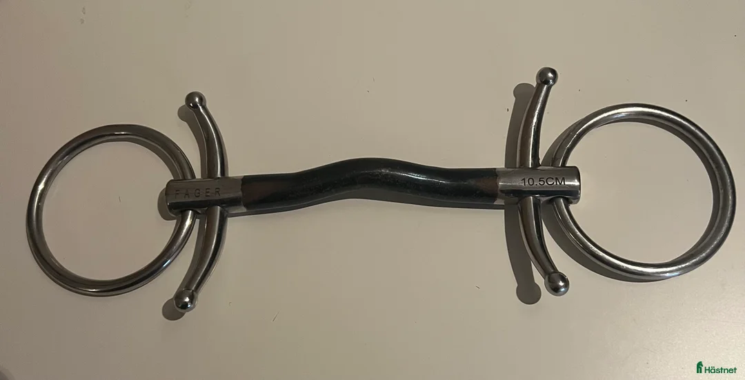 Bett hästutrustning till salu: Fager Simon baby Fulmer i Hässelby - Annons 1