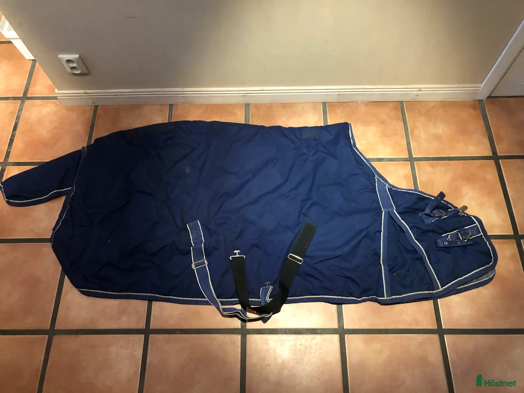 Täcken hästutrustning till salu: Vintertäcke "Protector Outdoor" 115 cm i Veberöd - Annons 4