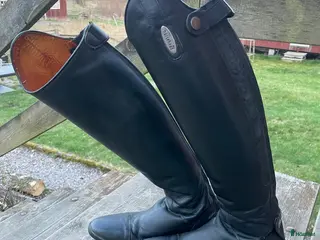 Ridstövlar ryttarutrustning till salu: Ridstövlar i Orrefors - Annons 23