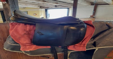 Sadlar hästutrustning till salu i Enköping - Annons 11