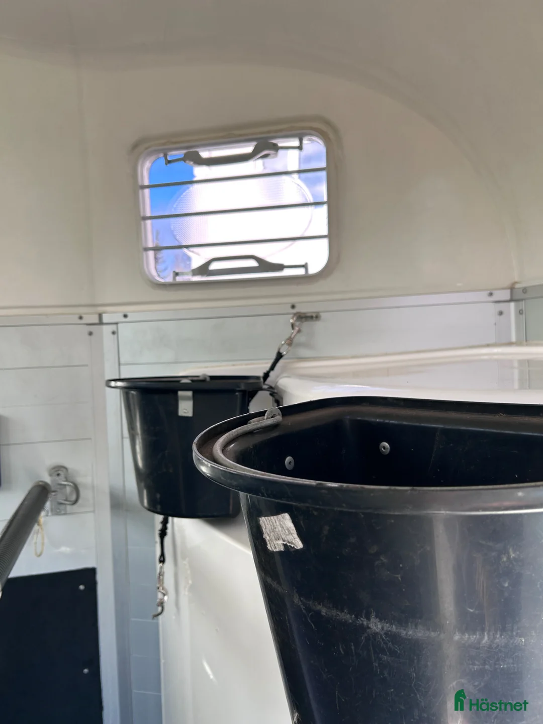 Hästtransporter  fordon & transport till salu: Humbaur Equitos ALU-21 i fint skick! - Annons 6