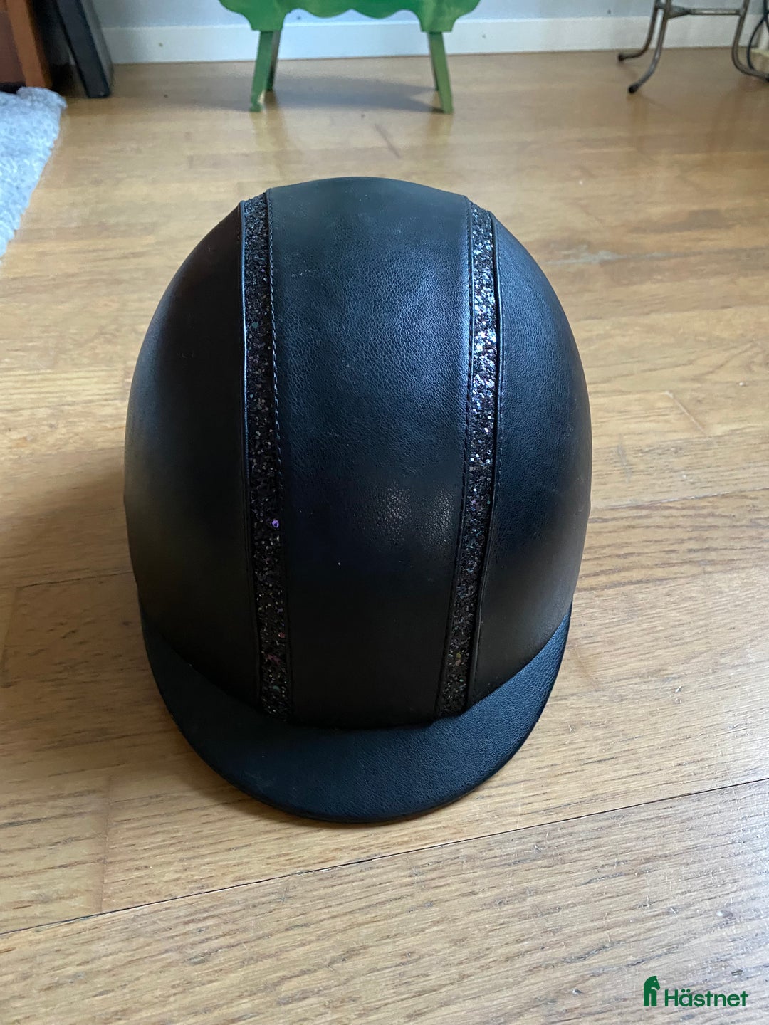 Hjälmar ryttarutrustning till salu: Ridhjälm i Kävlinge - Annons 1