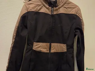 Övrigt Ridkläder ryttarutrustning till salu: Equiline Softshell kappa i Boden - Annons 2