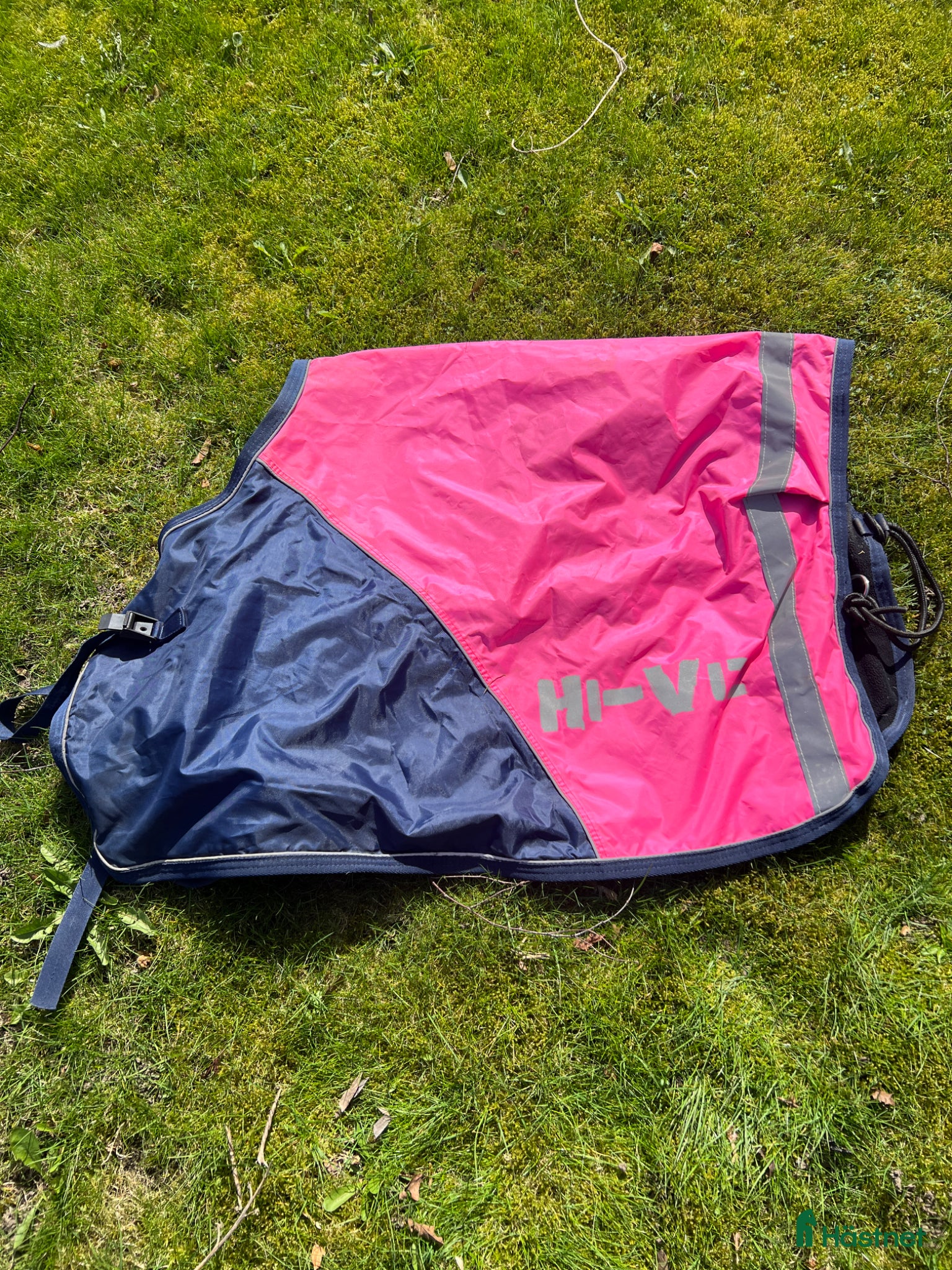 Övrig Hästutrustning hästutrustning till salu: Rosa reflexländtäcke i stl ponny - Annons 1