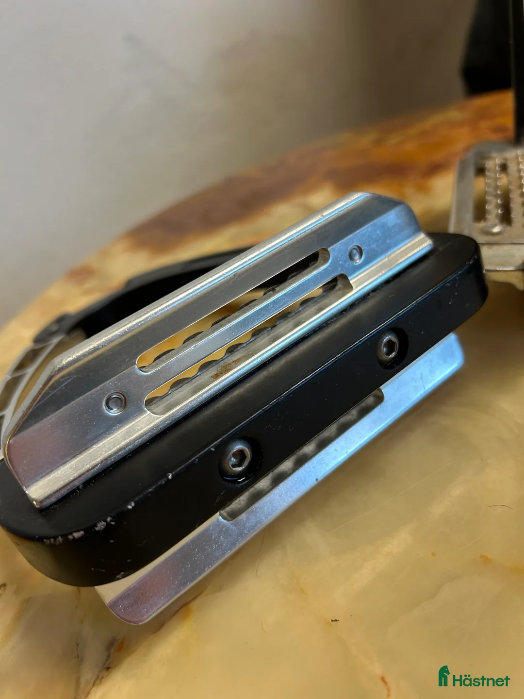 Stigbyglar hästutrustning till salu: Acavallo, Arena stigbygel. - Annons 3