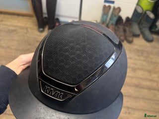 Hjälmar ryttarutrustning till salu: Fin Kask i Uddevalla - Annons 20