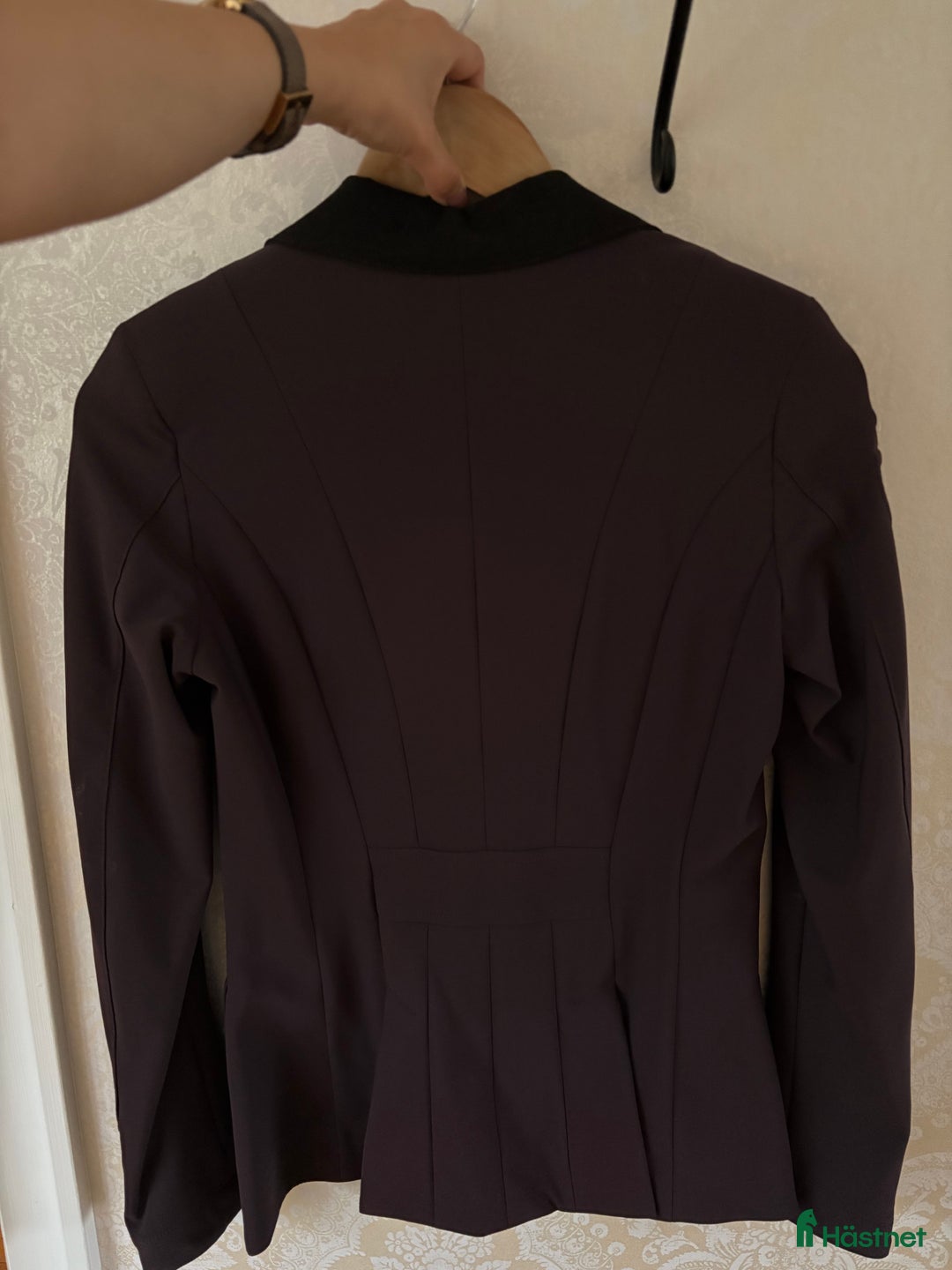 Jackor & Kavajer ryttarutrustning till salu: Ny Cavalleria Toscana kavaj i Malmö - Annons 2