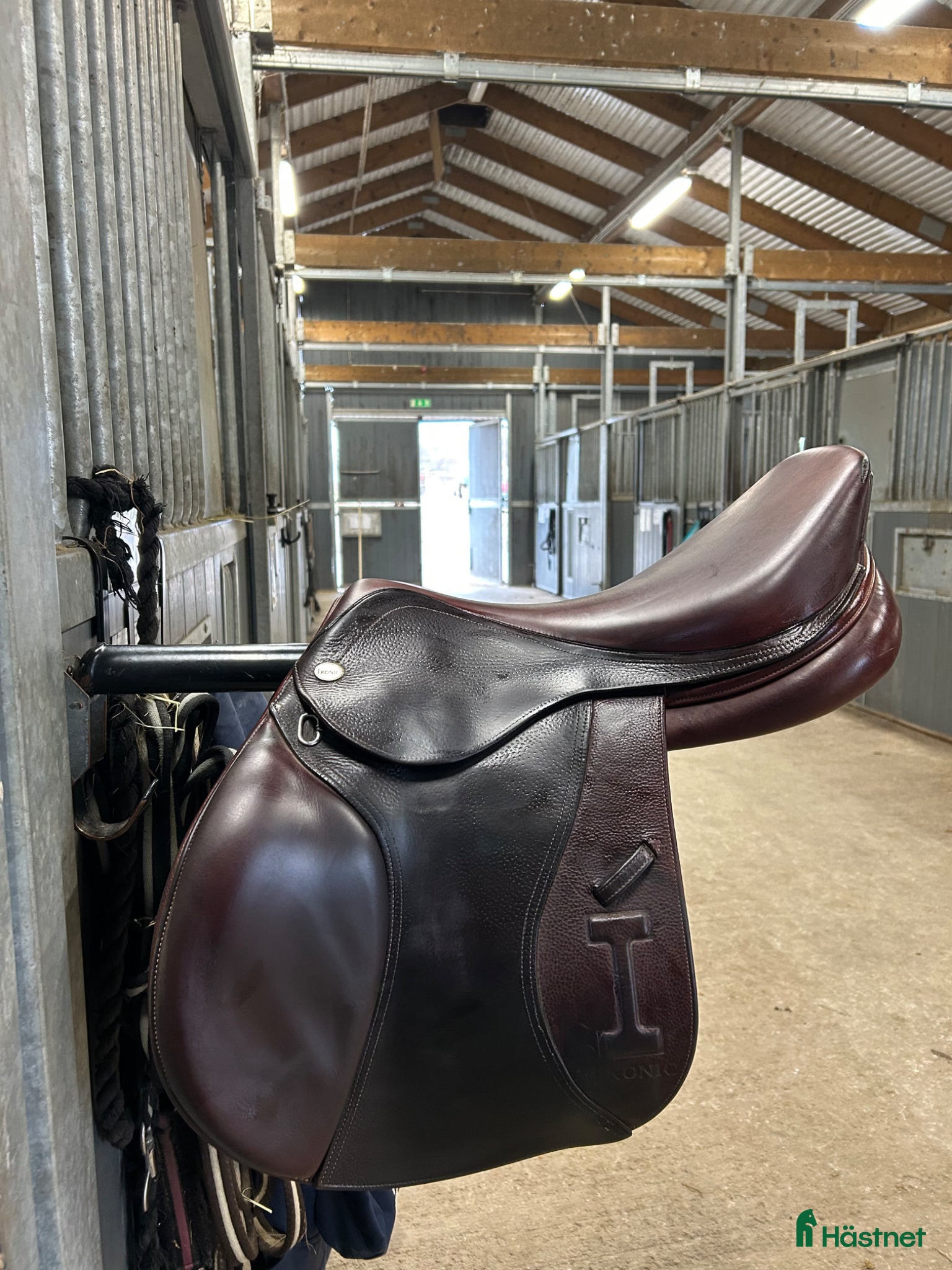 Sadlar hästutrustning Ikonic elite hoppsadel  - Annons 6