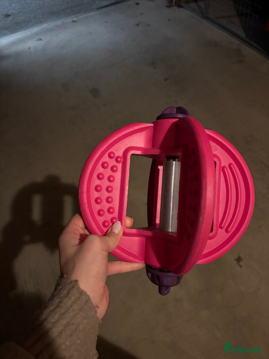 Övrig Hästutrustning hästutrustning till salu: Hästleksak i Tyresö - Annons 1