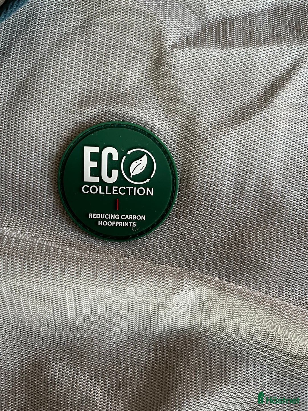 Täcken hästutrustning till salu: Amigo flugtäcke  i Viken - Annons 3