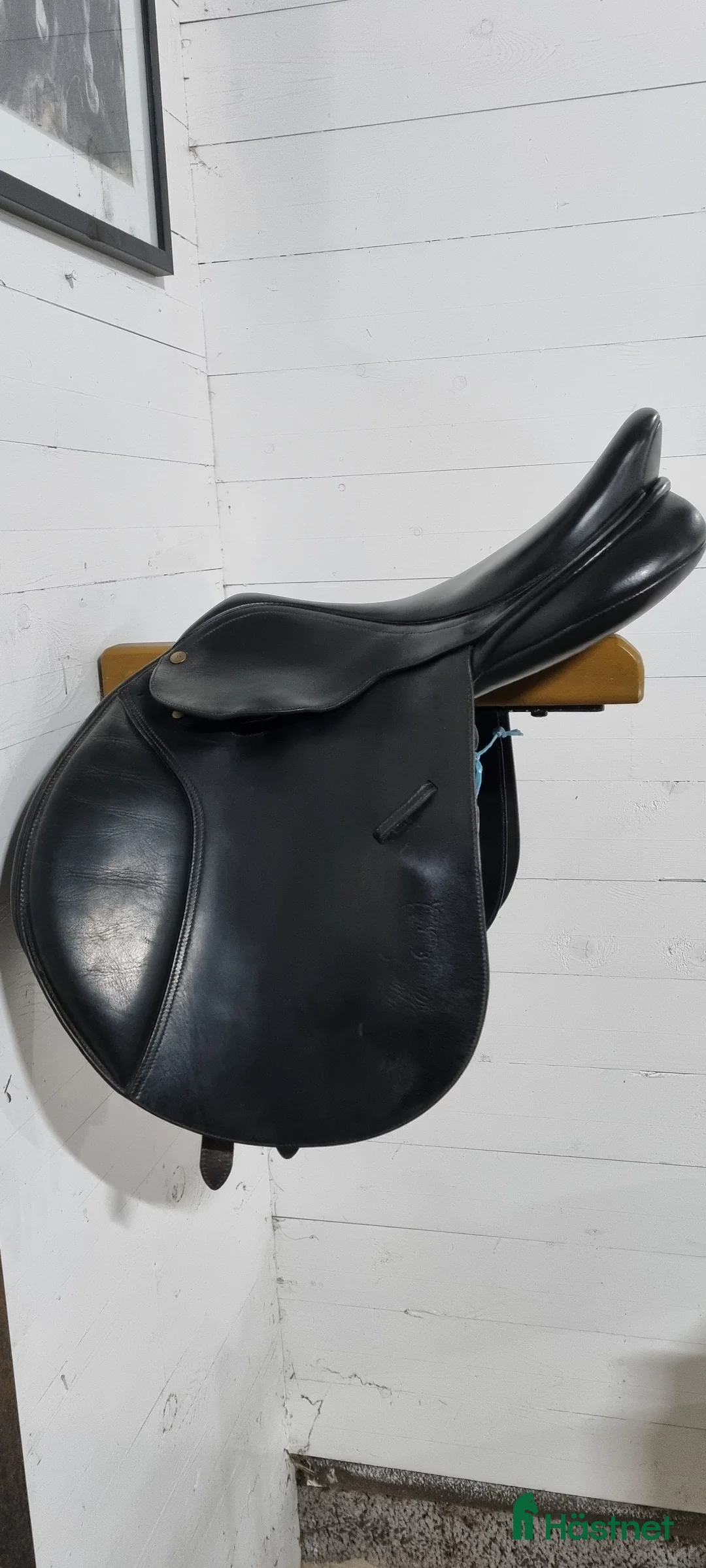 Sadlar hästutrustning till salu: Bates Caprilli  i Oskarshamn - Annons 1