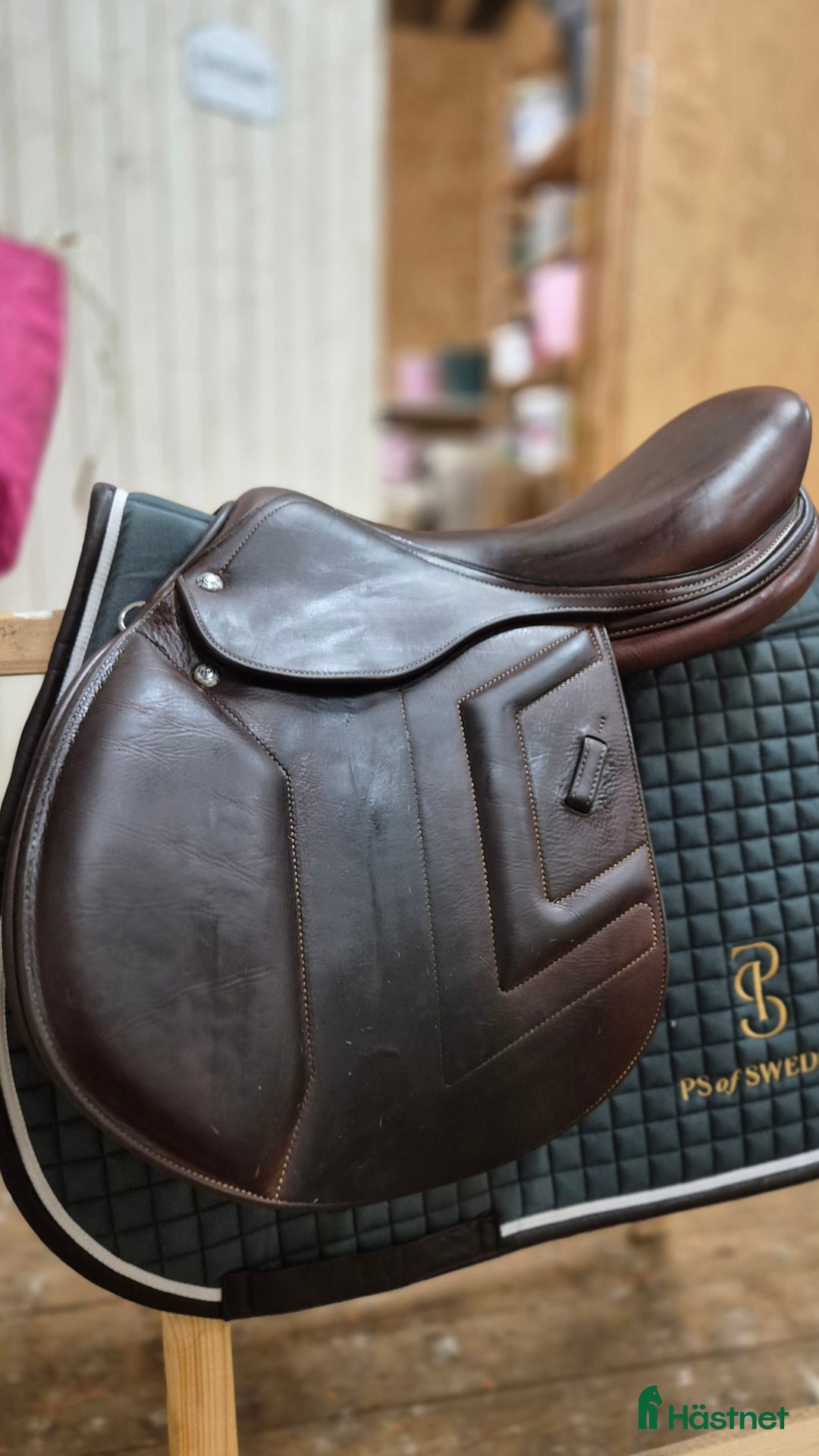 Sadlar hästutrustning till salu: Renaissance D F2S LTPM i Virsbo - Annons 1