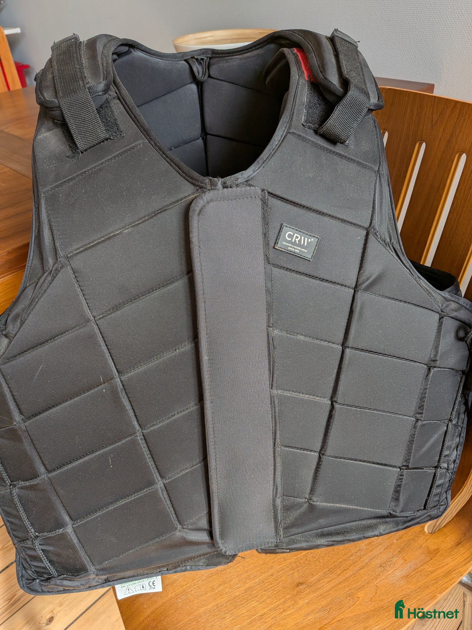 Säkerhetsvästar ryttarutrustning till salu: Säkerhetsväst CRW Ares - stl L - Annons 6