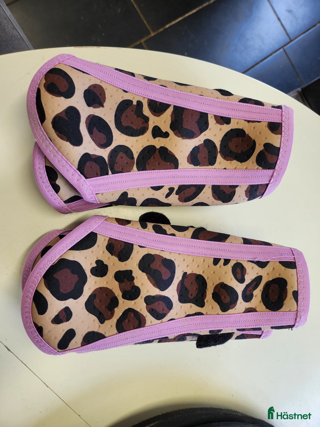 Benskydd hästutrustning till salu: Skydd samt boots  i Luleå - Bild 1