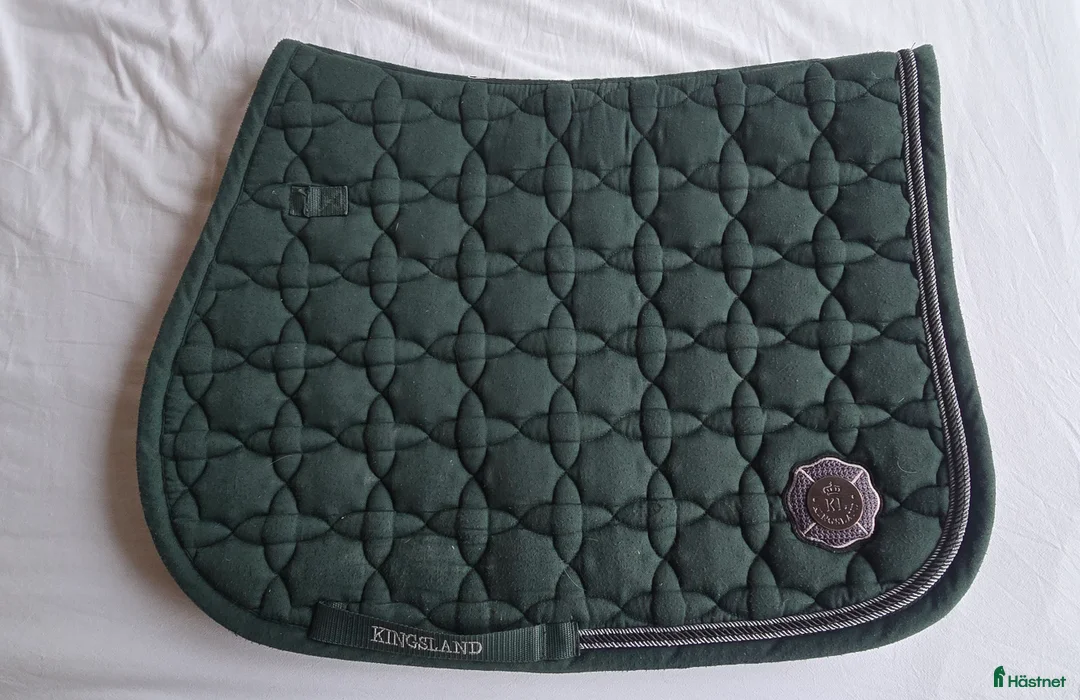 Schabrak & Vojlockar hästutrustning till salu: Kingsland-schabrak  - Annons 1
