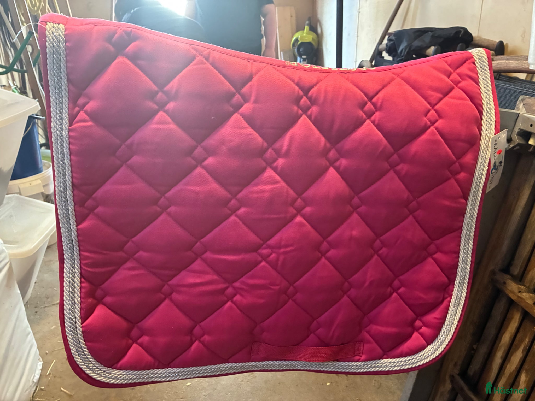 Schabrak & Vojlockar hästutrustning Mörkröda schabrak  - Annons 8