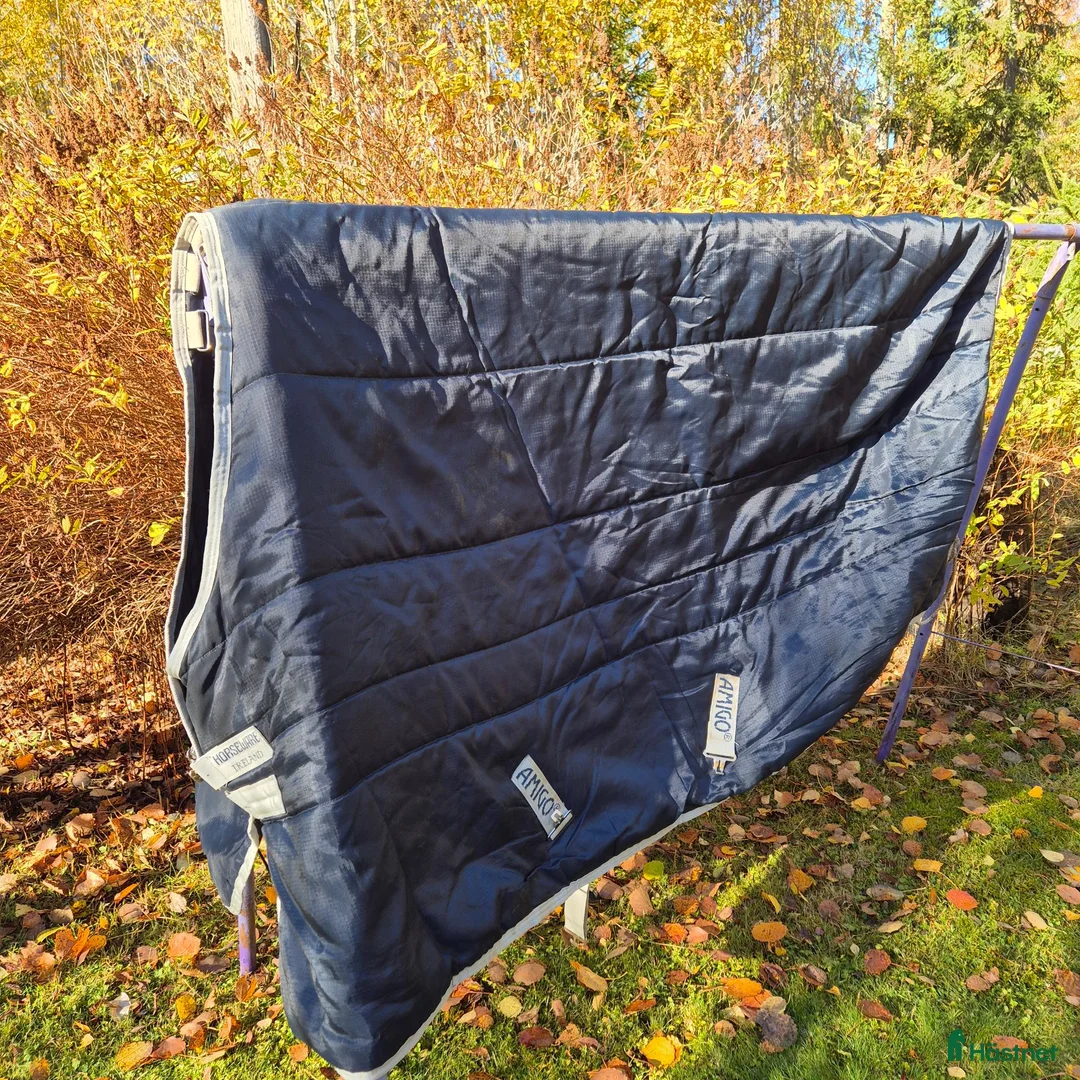 Täcken hästutrustning till salu: Horseware Amigo insulator - Stalltäcke - Annons 1