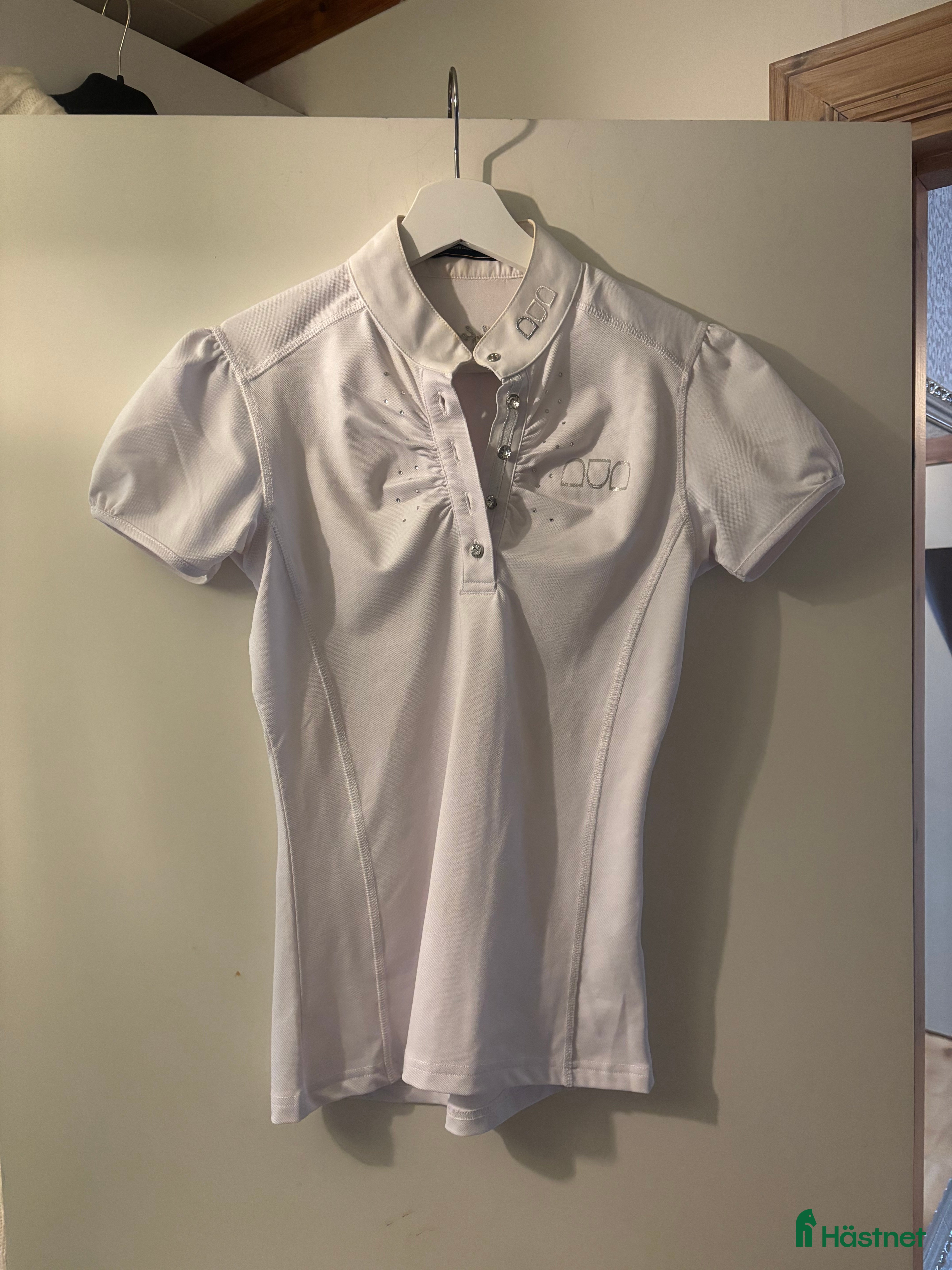 Övrigt Ridkläder ryttarutrustning till salu: Tävlings tröja i Uddevalla - Annons 11