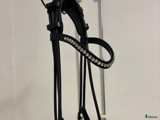 Träns hästutrustning till salu: SD Design träns i Vendelsö - Annons 1