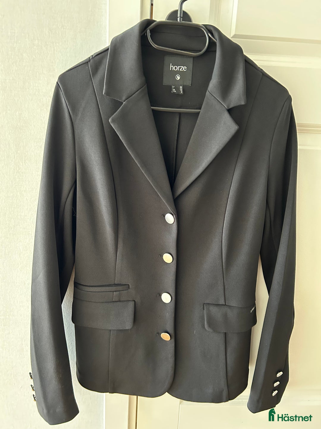 Jackor & Kavajer ryttarutrustning till salu: Svart kavaj i Bengtsfors - Annons 2