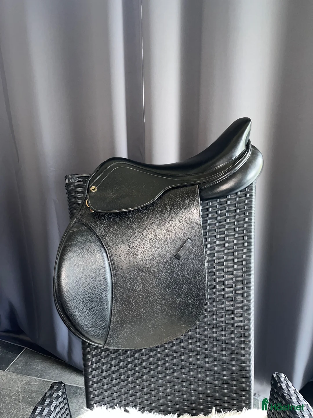 Sadlar hästutrustning till salu: Princeville hoppsadel  i Urshult - Annons 1