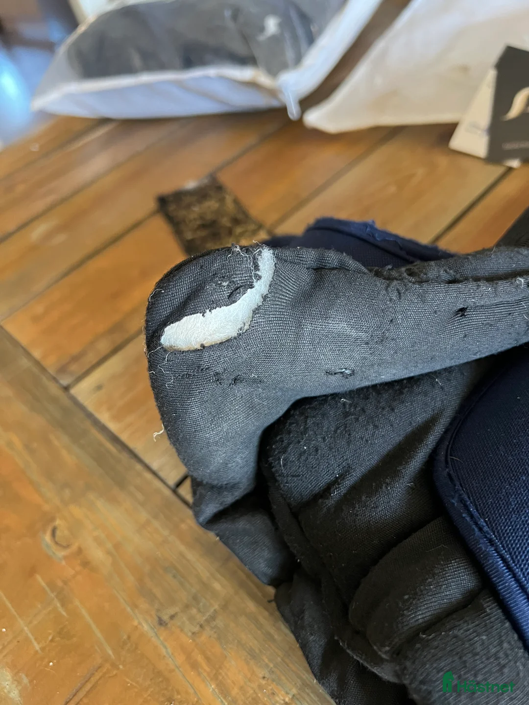 Benskydd hästutrustning till salu: Back on Track stallbandage - Annons 4