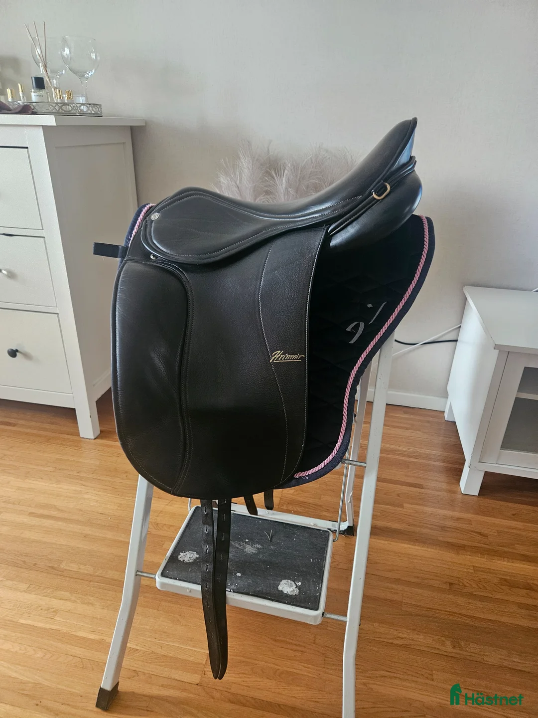 Sadlar hästutrustning till salu: Hrimnir pro  - Annons 2