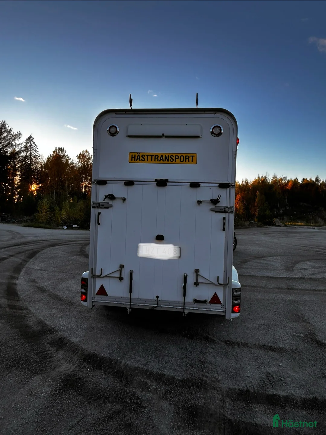 Hästtransporter  fordon & transport till salu: Umesläp B50 - extra tillbehör i Enköping - Annons 8