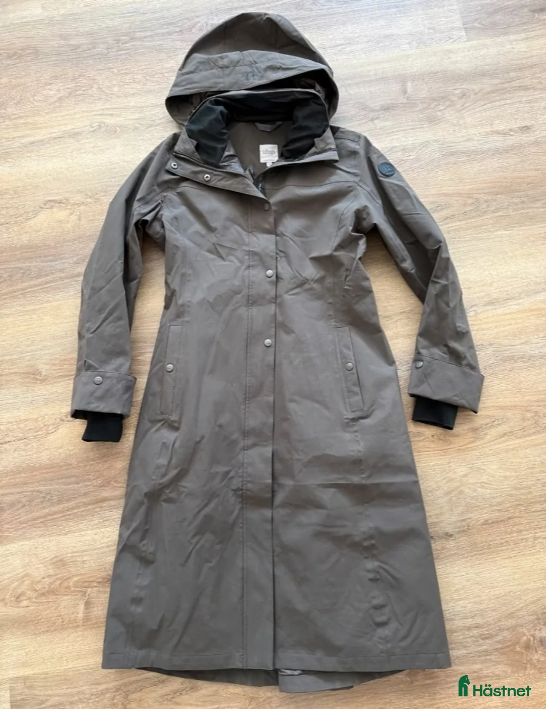 Jackor & Kavajer ryttarutrustning till salu: Uhip Hailey Regnkappa 38 - Annons 1