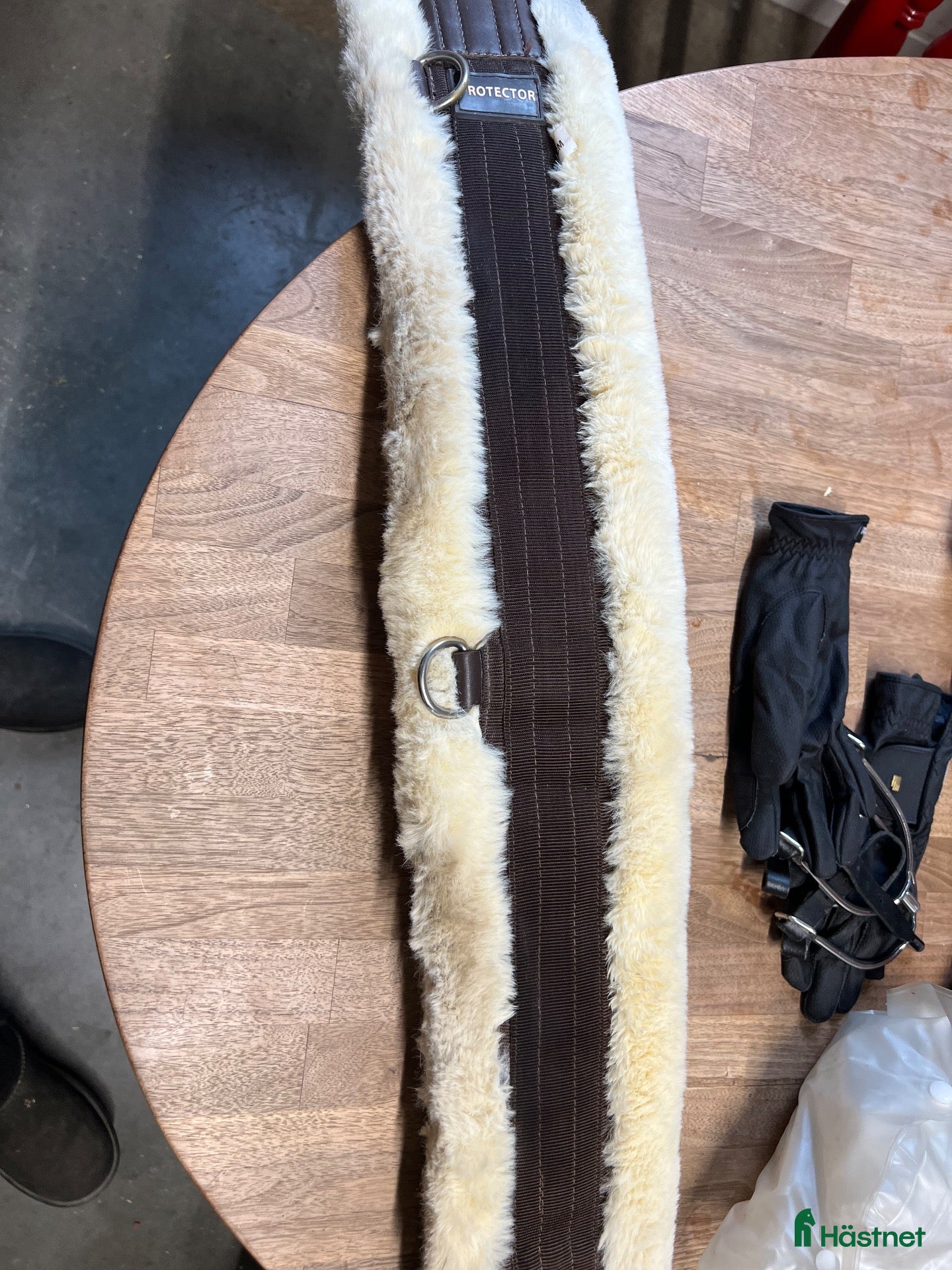 Sadeltillbehör hästutrustning Brun fluff sadelgjord från protector - Annons 17