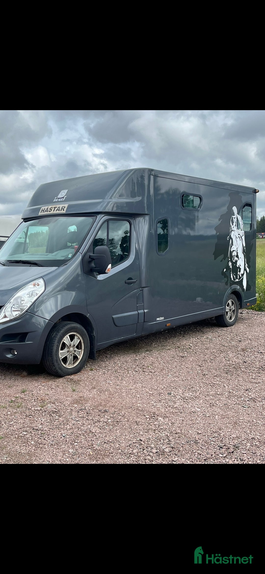 Hästlastbilar  fordon & transport till salu: Theault Proteo i Västerås - Annons 1