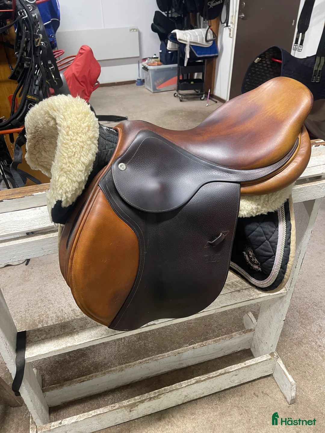 Sadlar hästutrustning till salu: Jättefin Cwd sadel se02 i Skinnskatteberg - Annons 2
