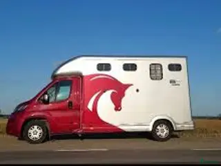 Hästtransporter fordon & transport till salu: Equi-Trek Peugeot Boxer på B-körkort 3-sits i Handen - Annons 1