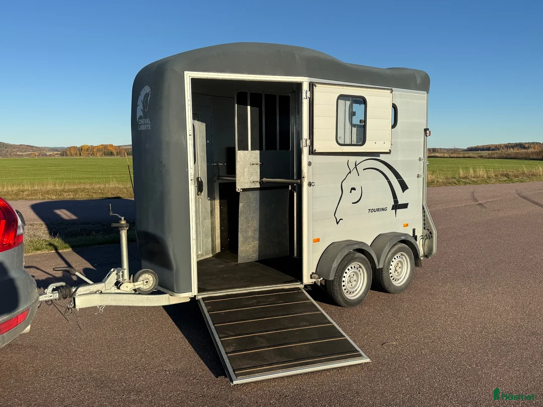 Hästtransporter  fordon & transport till salu: Cheval Touring Country -19 - Annons 1