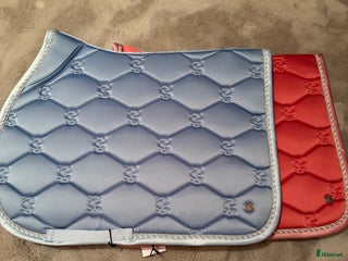 Schabrak & Vojlockar hästutrustning till salu: Helt nya PS of Sweden schabrak i Fjärås - Annons 15