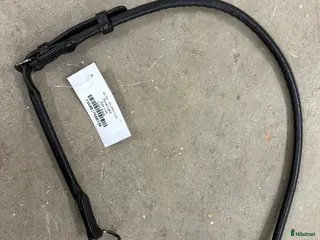 Träns hästutrustning till salu: Rundsydd käkrem från PS of Sweden. i Täby - Annons 1