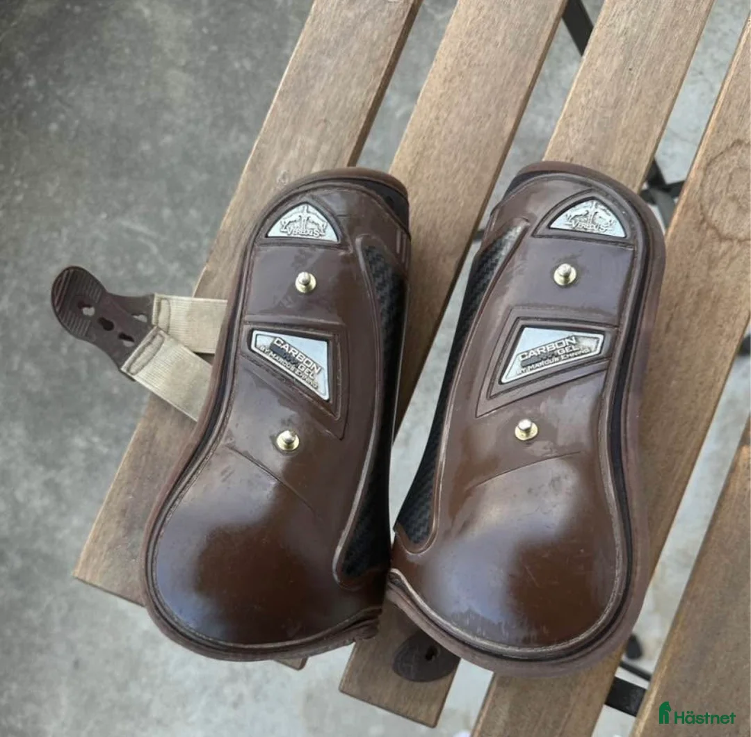 Benskydd hästutrustning till salu: Veredus Carbon Gel  - Annons 1