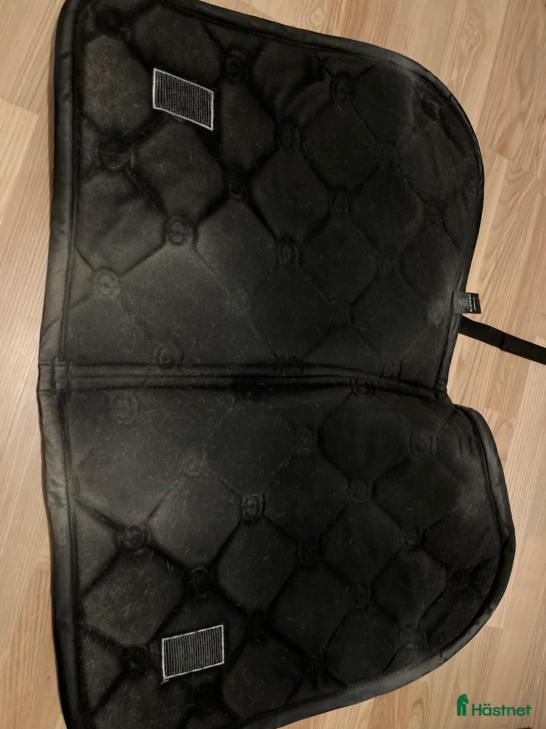 Schabrak & Vojlockar hästutrustning till salu: Equestrian Stockholm black gold i Åkersberga - Annons 3