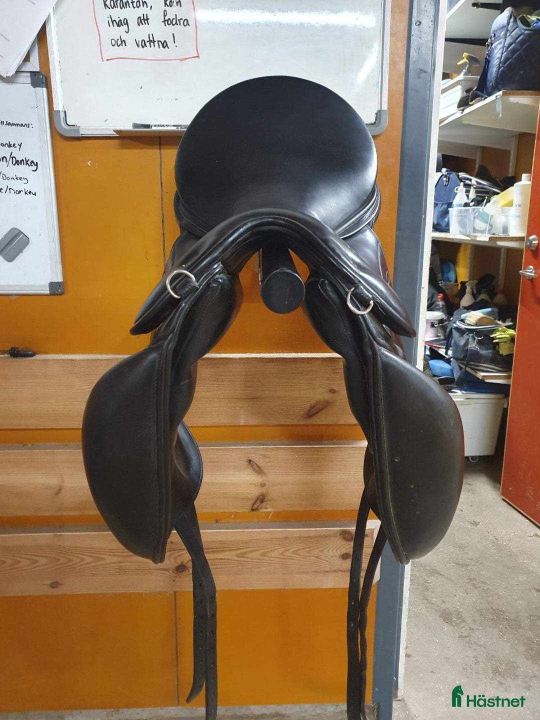 Sadlar hästutrustning till salu: Wow dressyrsadel säljes i Uppsala - Annons 3