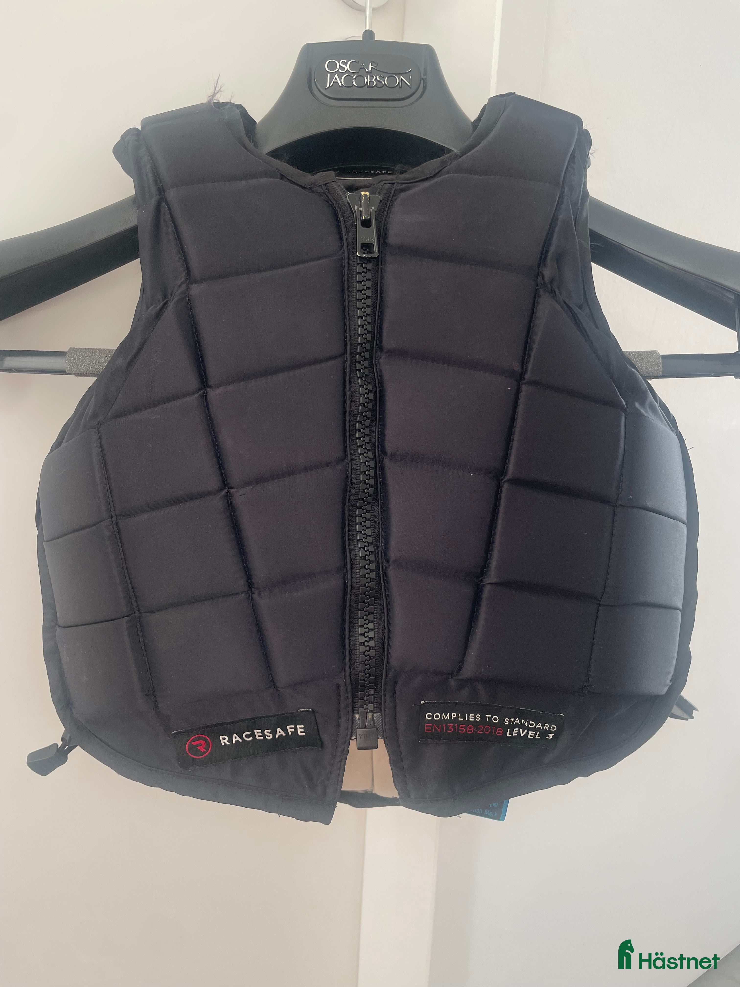 Säkerhetsvästar ryttarutrustning till salu: Racesafe child medium, regular - Annons 4