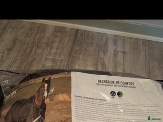 Täcken hästutrustning till salu: Två ofodrade regntäcken i Stenungsund - Annons 1