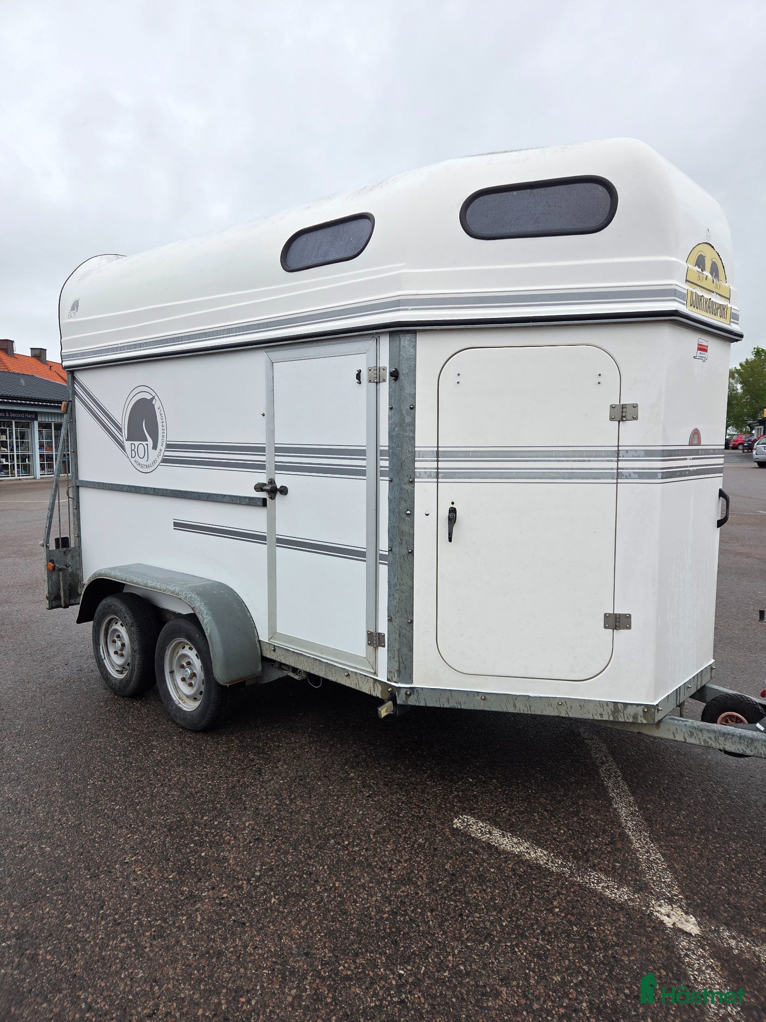 Hästtransporter  fordon & transport till salu: Boj bravo, nyrenoverad, sadelkammare,  - Annons 4