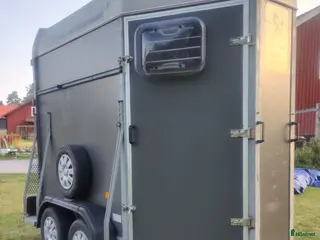 Hästtransporter fordon & transport till salu: Henra Cayenne -07 - Annons 14