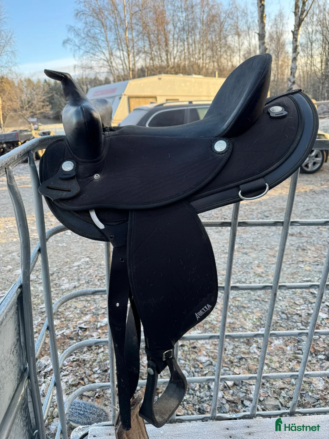 Sadlar hästutrustning till salu: Abetta sadel. i Stöde - Annons 1