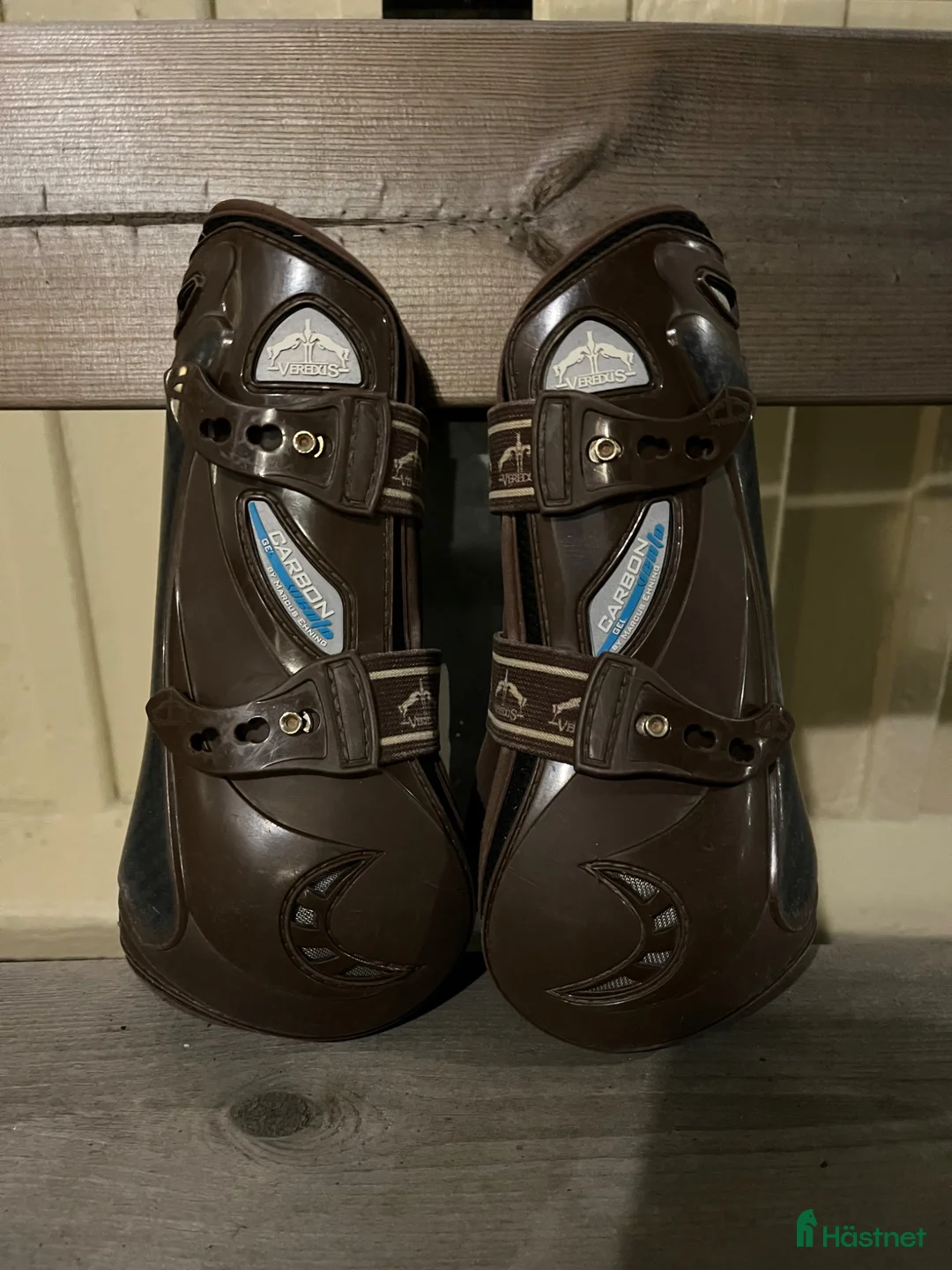 Benskydd hästutrustning till salu: Veredus benskydd - Annons 1