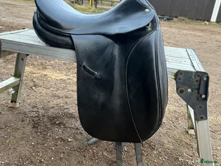 Sadlar hästutrustning Röösli Classic Pilatus Dressyrsadel 17"/M i Uppsala - Annons 17